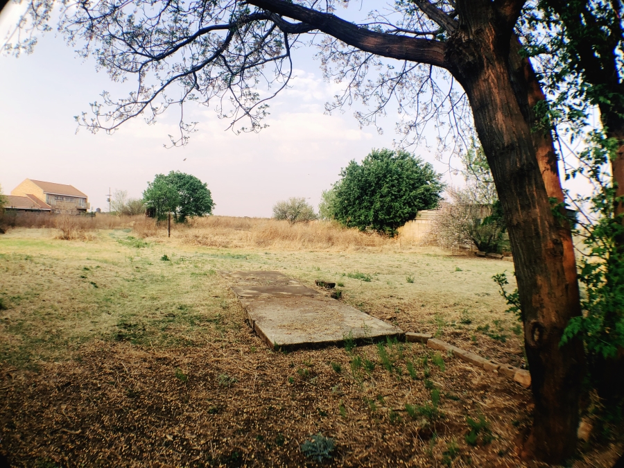 12 Bedroom Property for Sale in Van Der Hoff Park North West